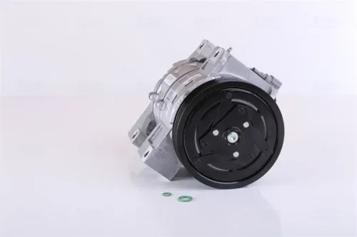 Compressor, air conditioning